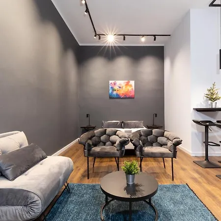 Apartment Rainbow 4 *